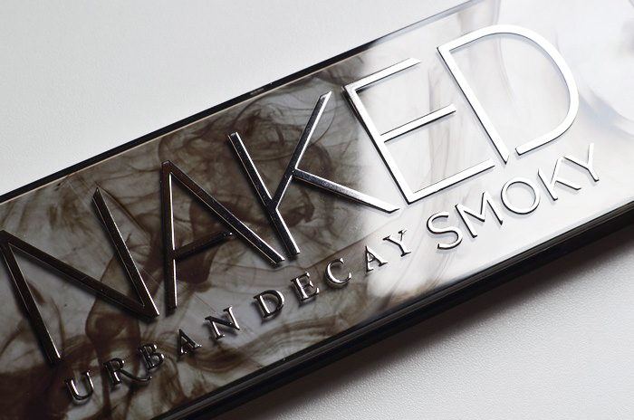 urban_decay_naked_smoky 004