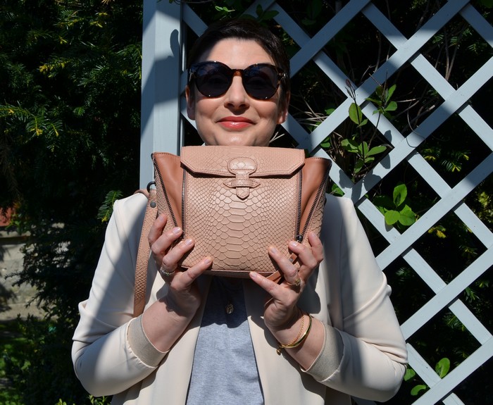 sac_sabrina_helene_mbdf7