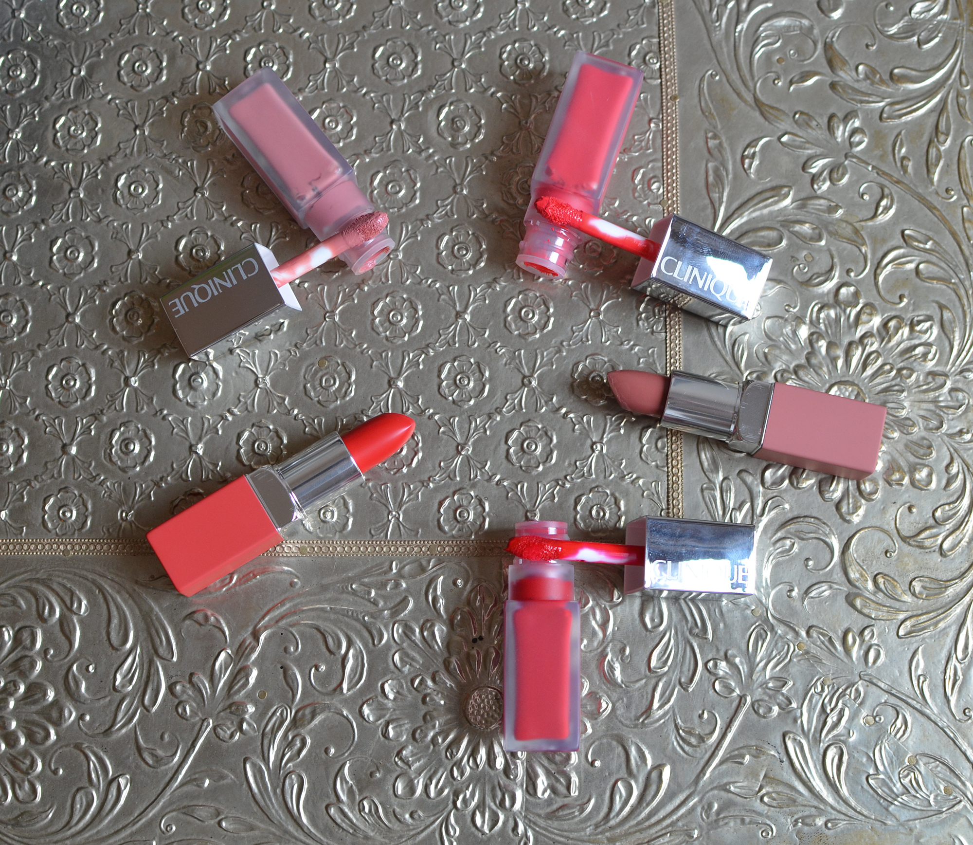 clinique_rouges_pop_2000