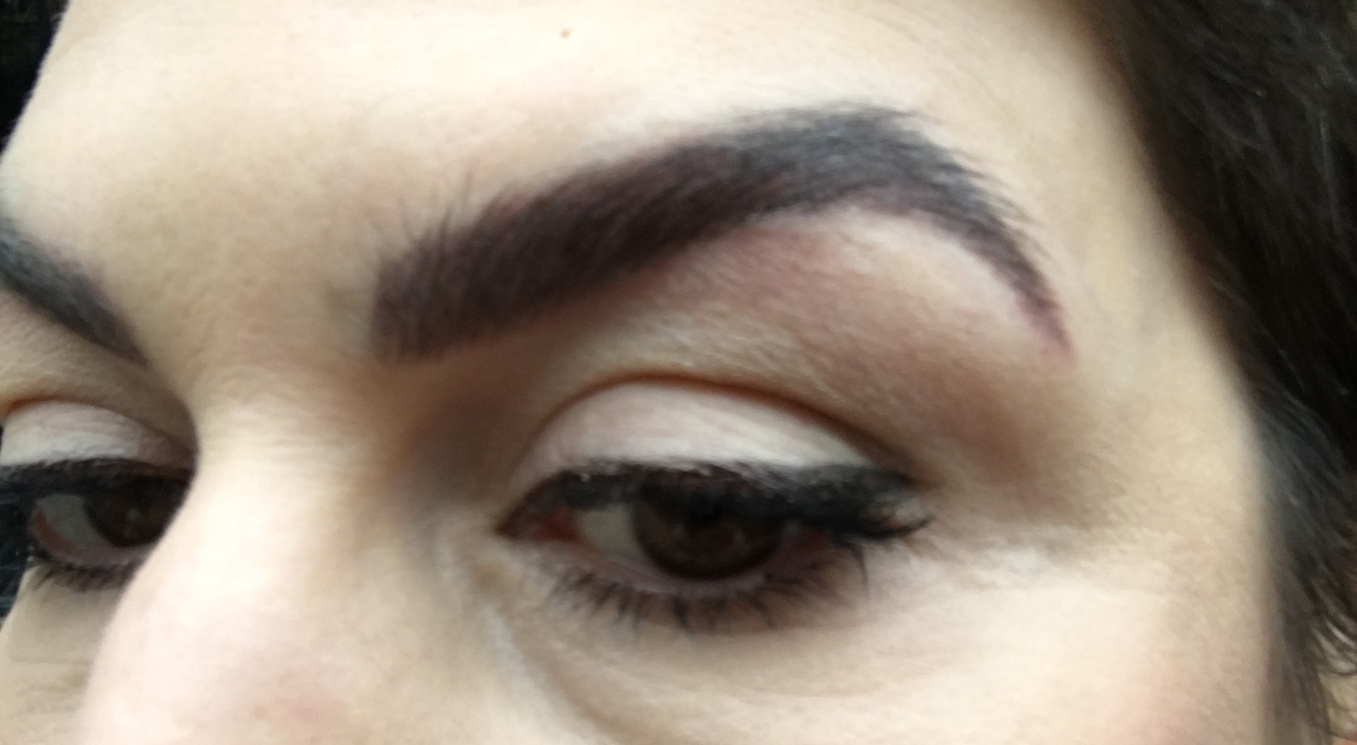 tatouage_sourcils_lendemain2